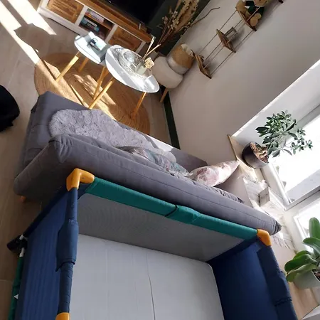 La Maison De Mona Nocleg ze śniadaniem 3*