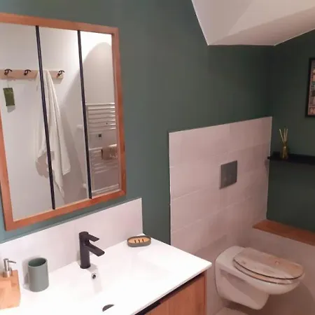 לינה וארוחת בוקר La Maison De Mona