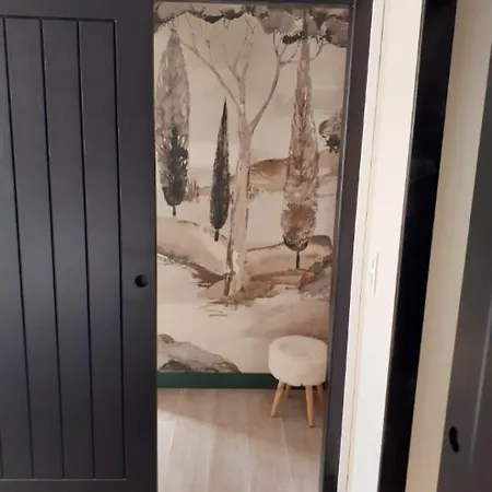 לינה וארוחת בוקר La Maison De Mona